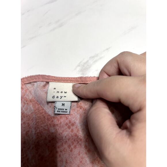 Snakeskin Pattern Tank top in Peach Pink A New Day Y2K Woven Cami Medium - Picture 8 of 8